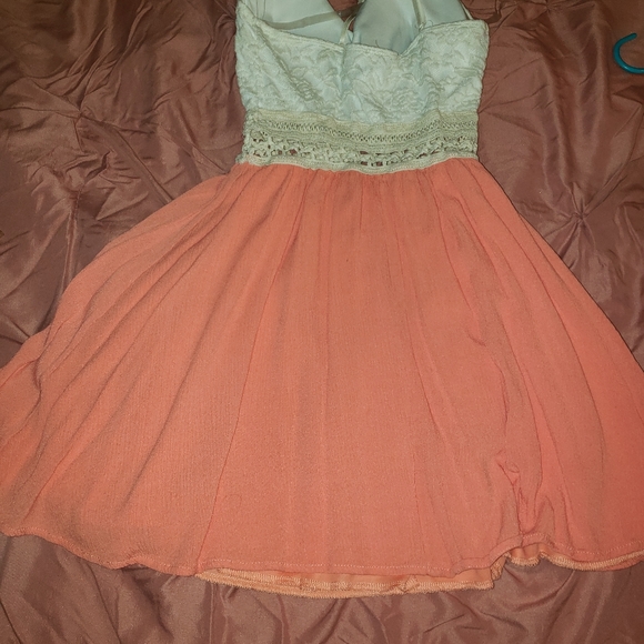 Dress - Picture 2 of 2